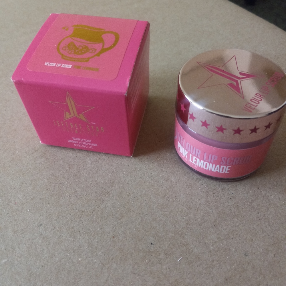 Jeffree Star Pink Lemonade Lip Scrub chrome cap